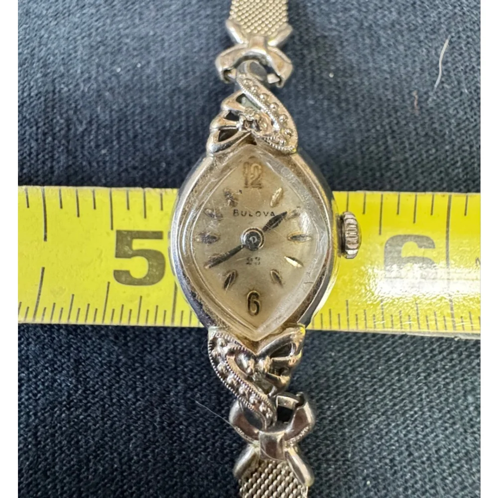 Bulova vintage 23